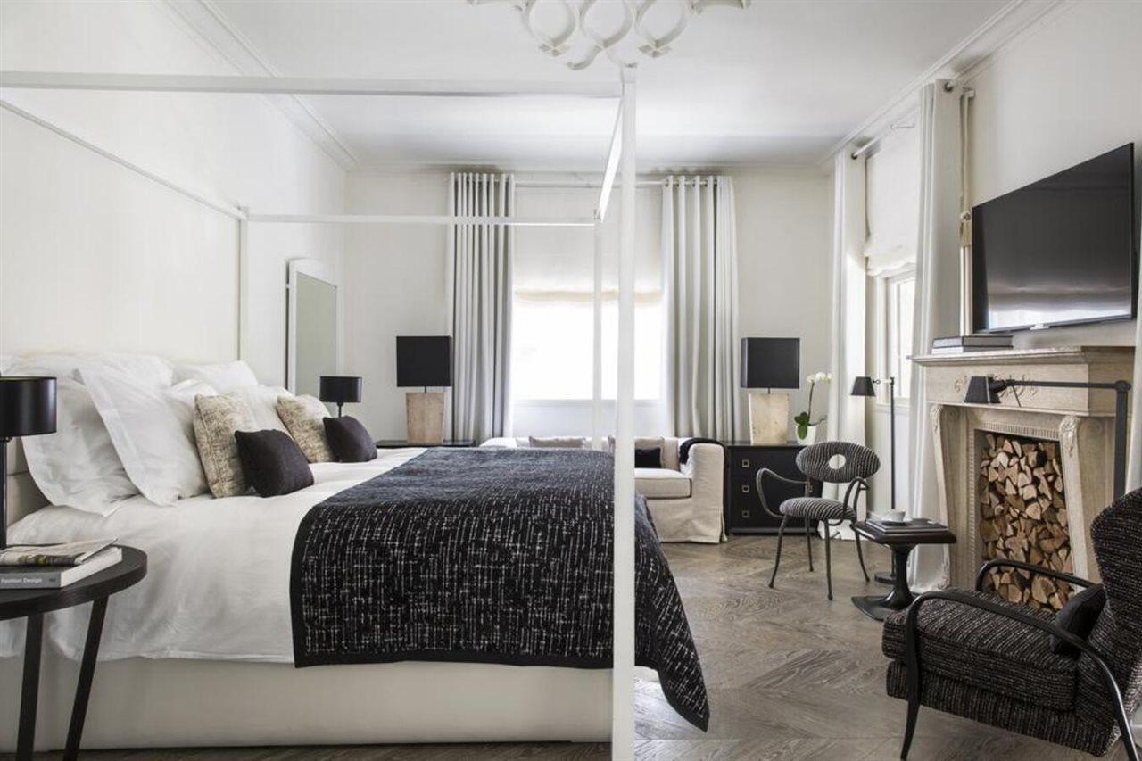 Hotel White 5*