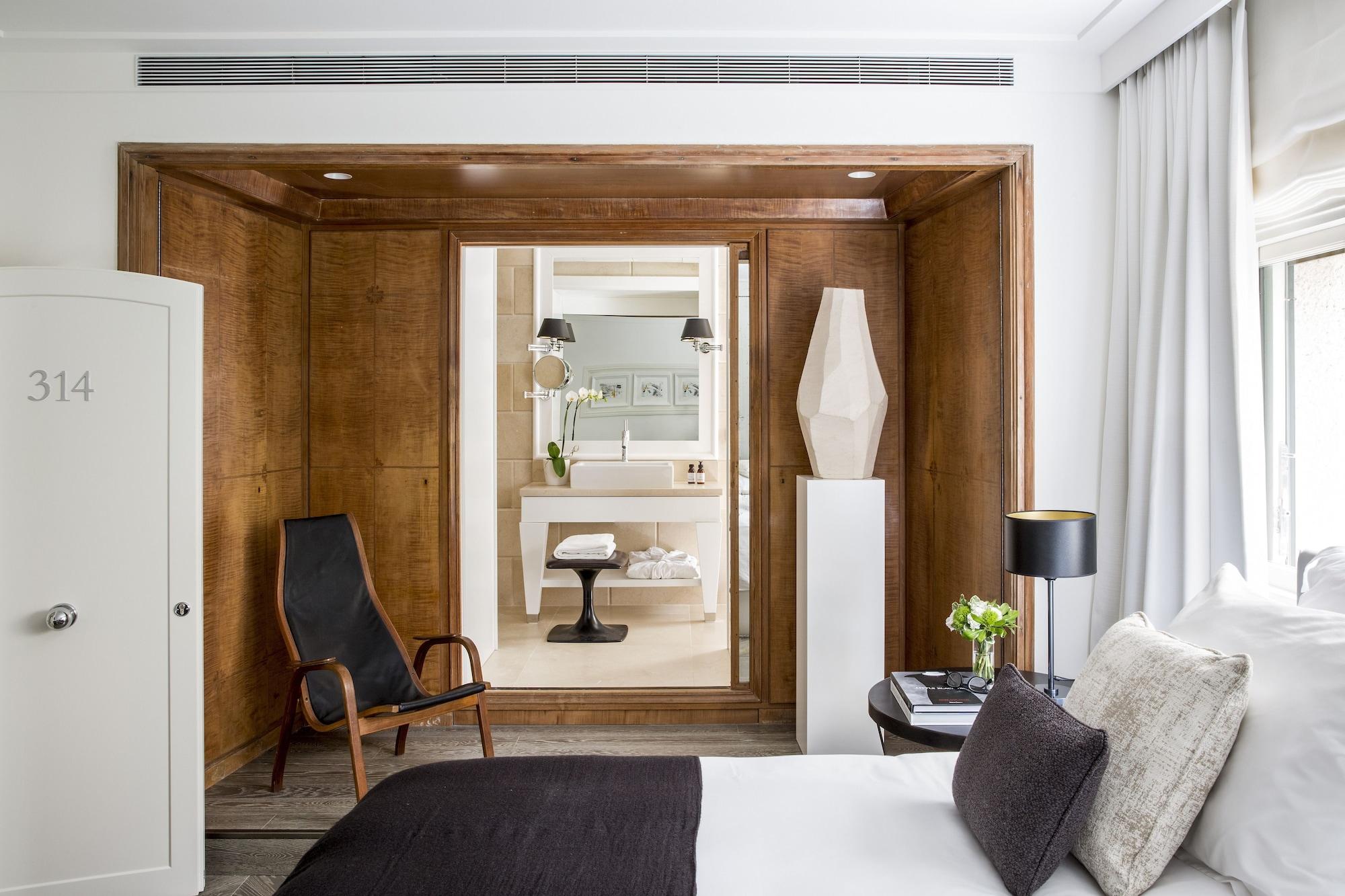 White Hotel 5*