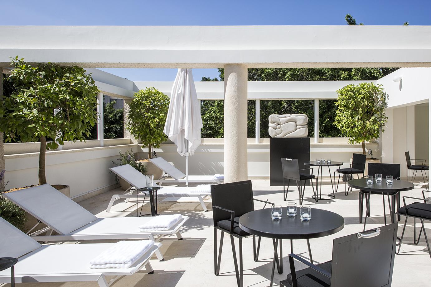 Hotel White 5*