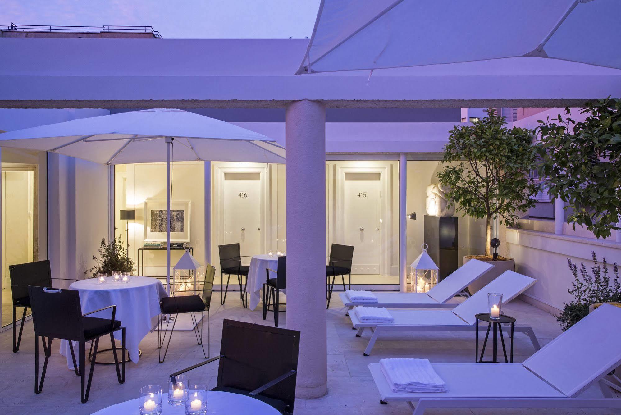 Hotel White 5*